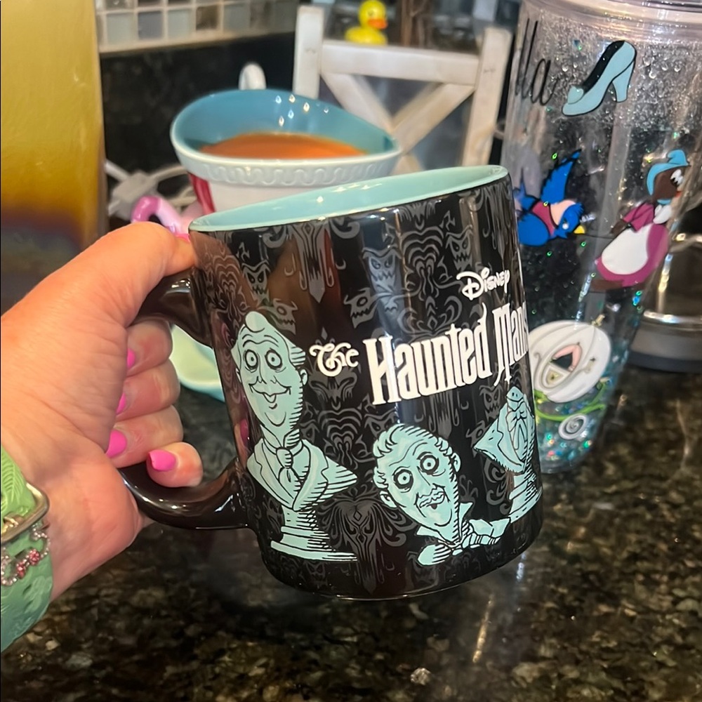 New Disney Singing Bust Haunted Mansion Mug